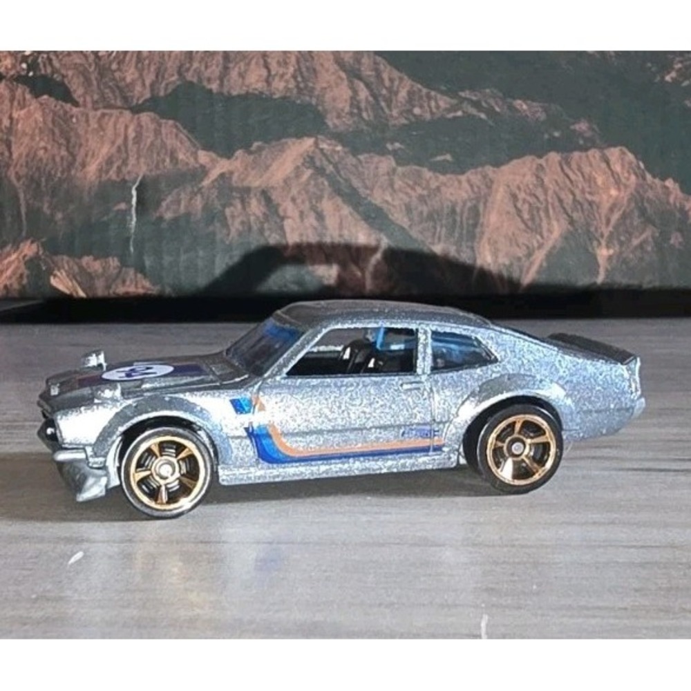 Ford Maverick #94 Hot Wheels Hw Custom Street Racer Toy Car Diecast